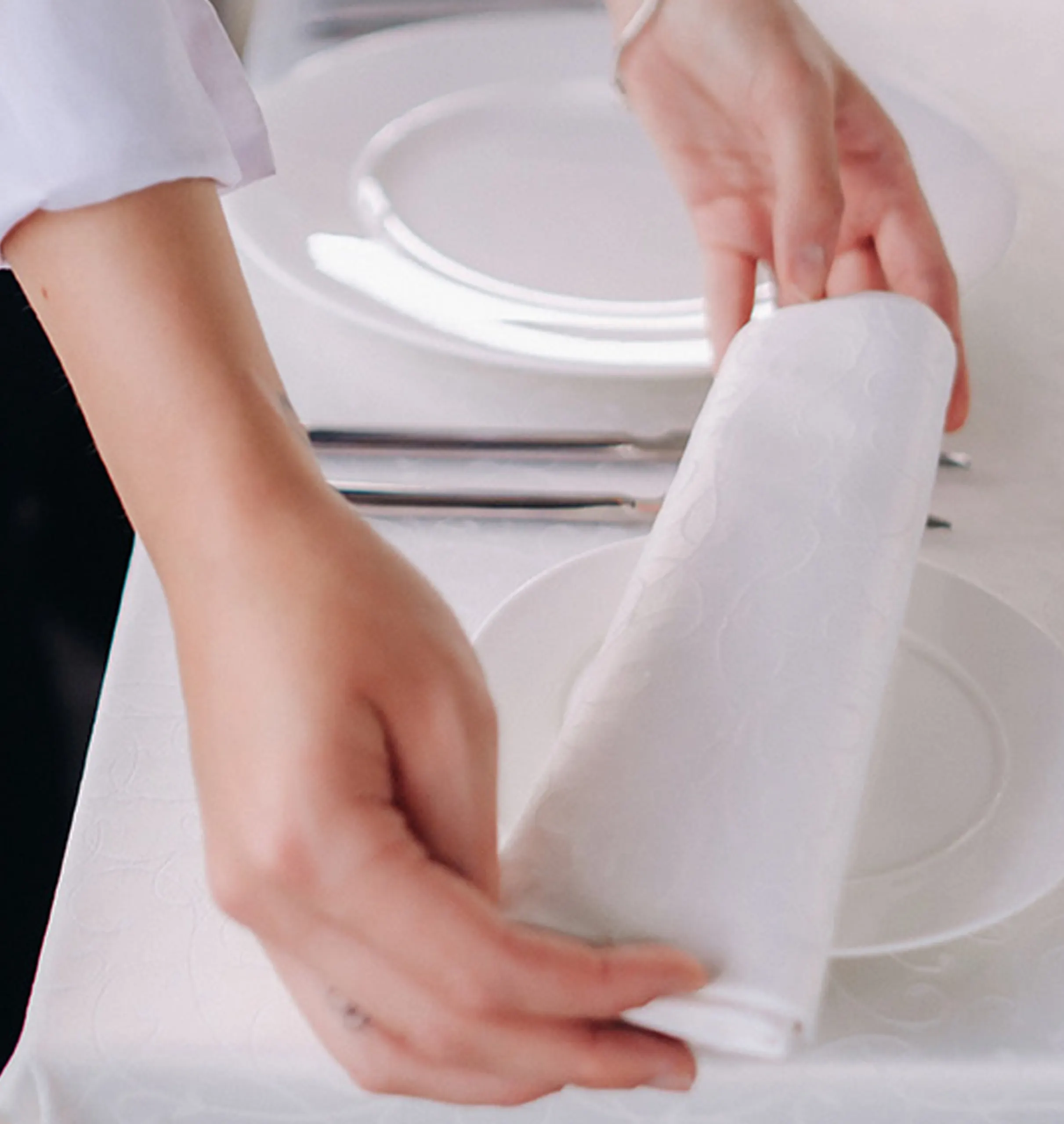 tablecloth and napkins